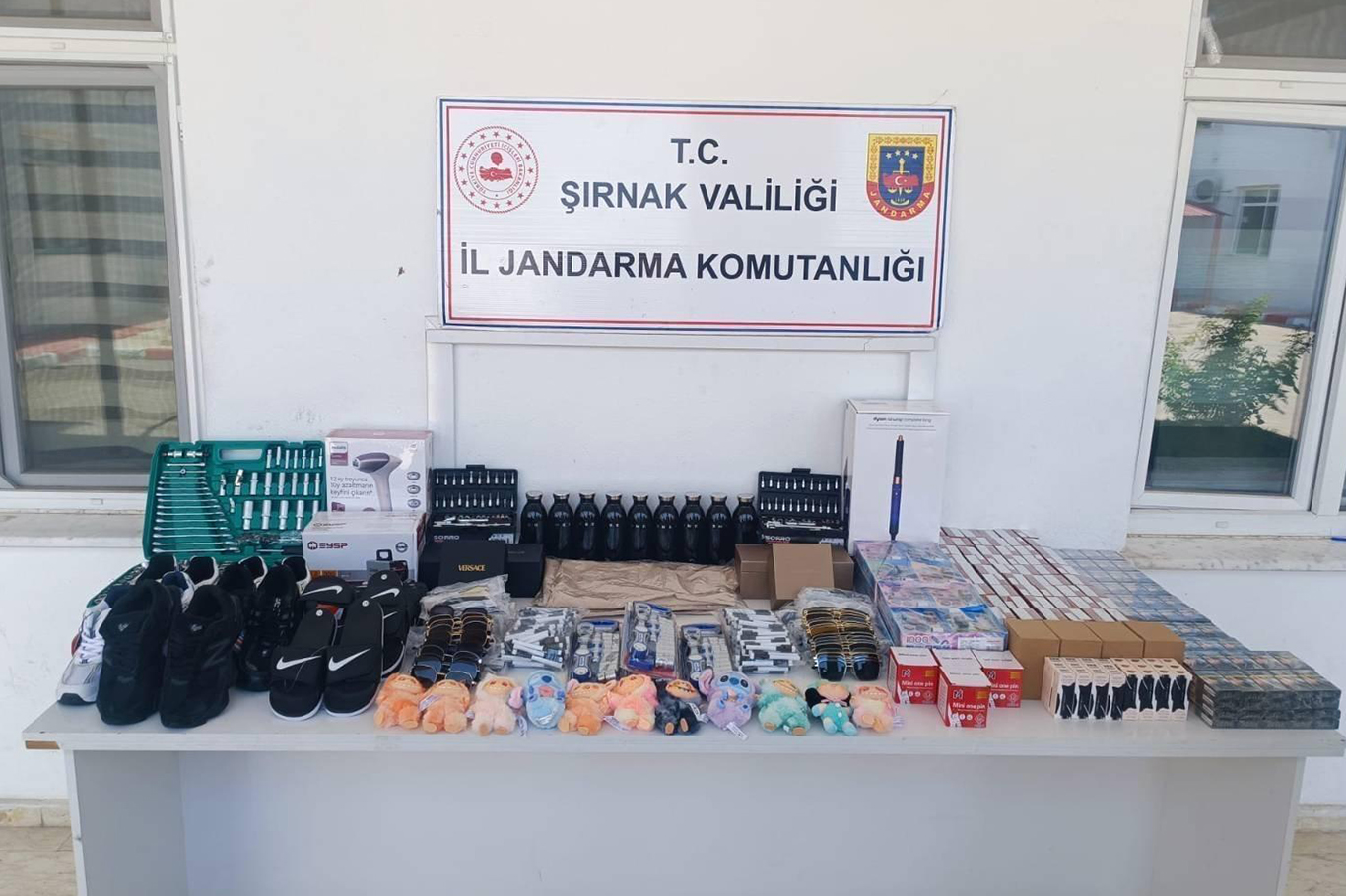 ŞIRNAK'TA ASAYİŞ VE KAÇAKÇILIK OPERASYONLARI: 86 GÖZALTI