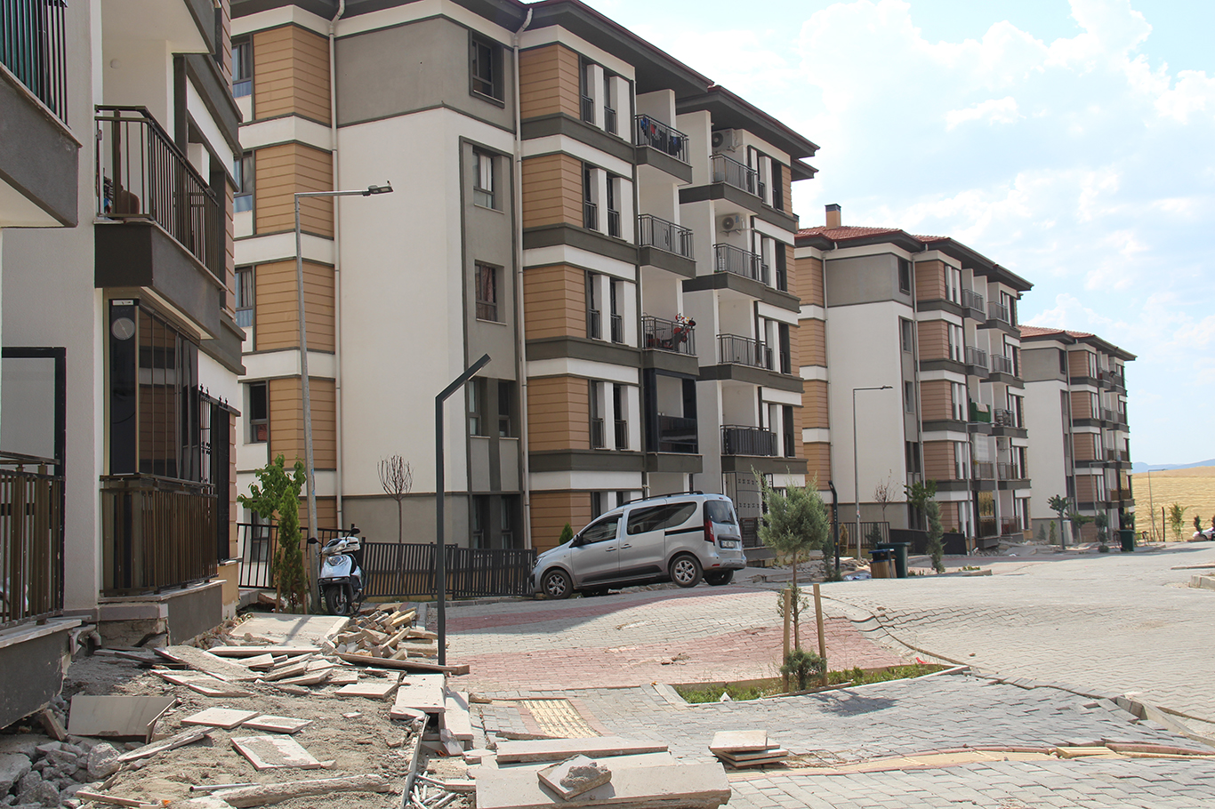 HÜDA PAR Silvan İlçe Başkanı Balyen'den TOKİ yolu ve su sorununa tepki
