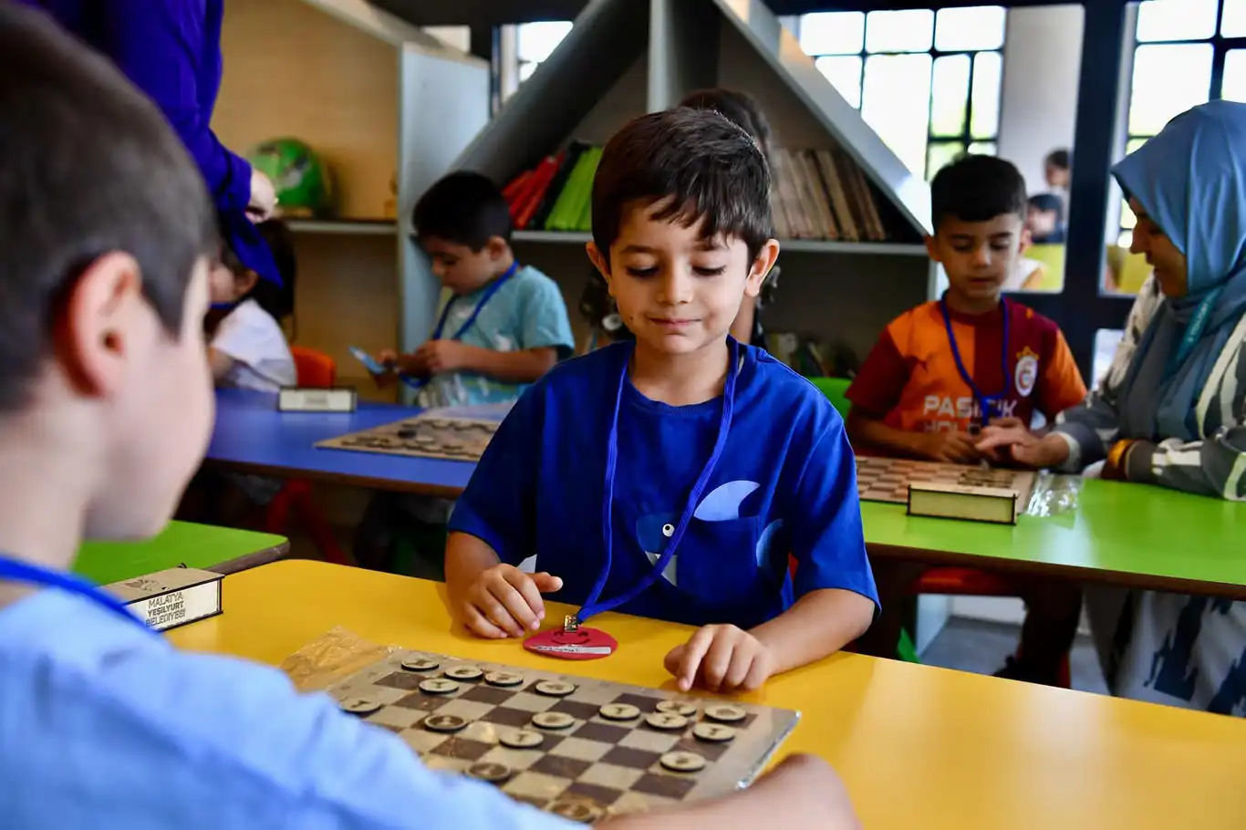 Yeşilyurt'ta geleceğin bilim insanları uygulamalı eğitimlerle yetişiyor