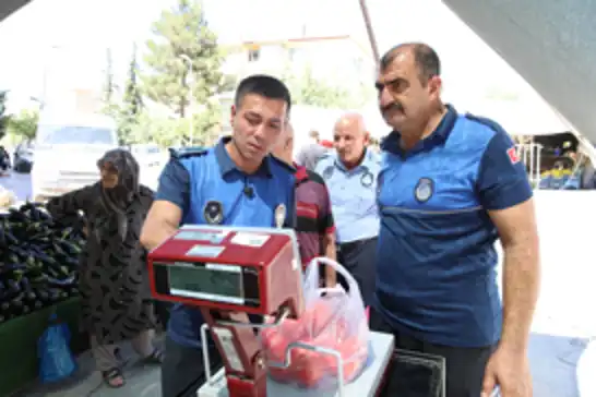 Malatya'da temizlik ve pazar denetimleri sürüyor