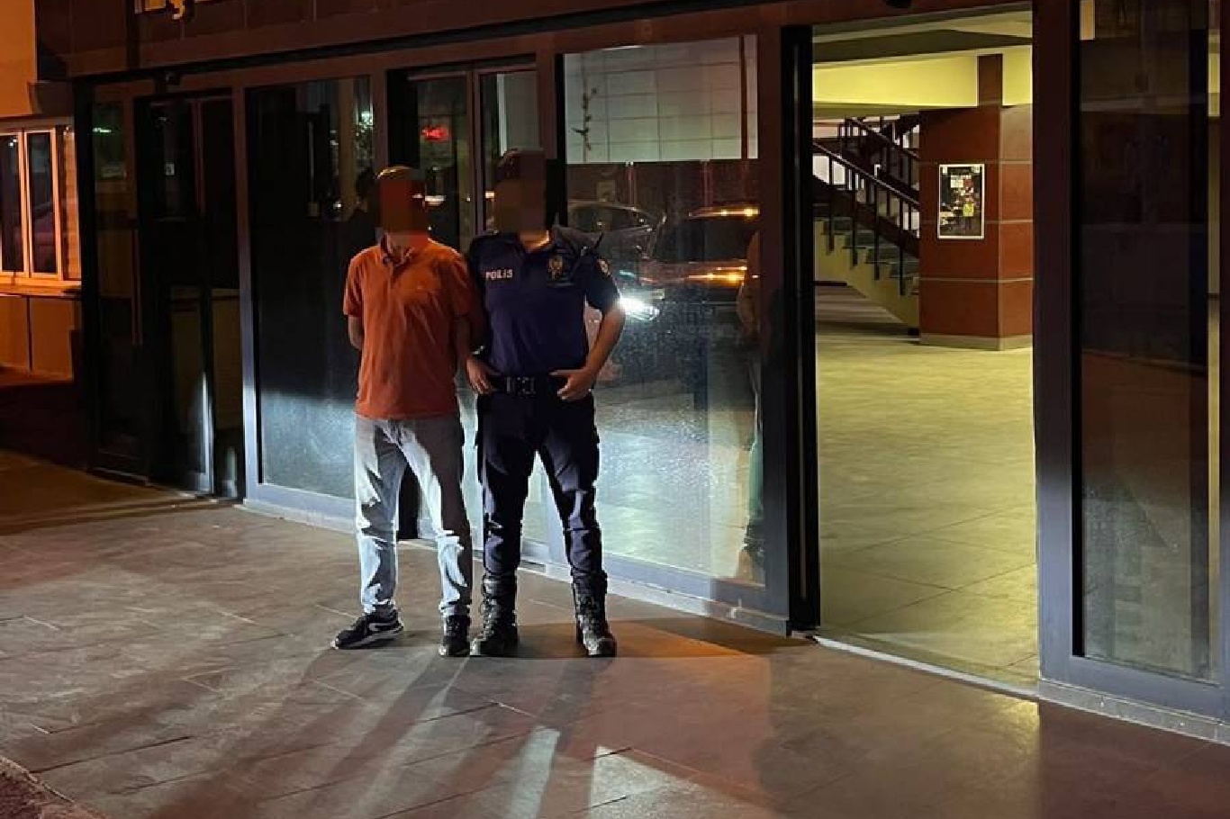 Kocaeli'de dolandırıcılıktan aranan hükümlü yakalandı