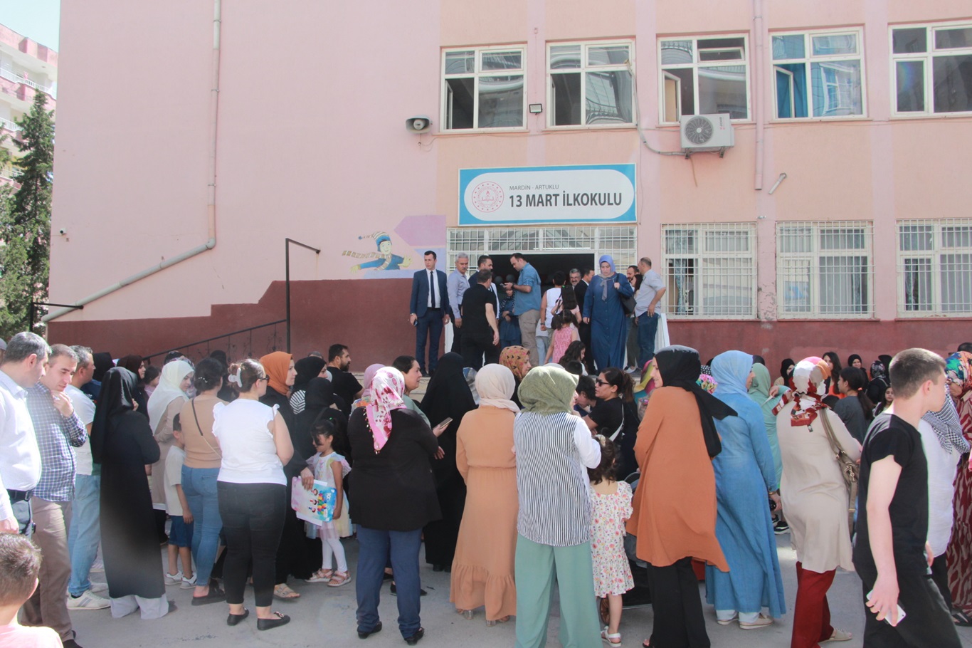 Mardin Gazeteci ve Yazarlar Cemiyeti Başkan Yardımcısı Güneş: Bu teklif yasalaşırsa başarılı öğrencilerin önü açılmış olur