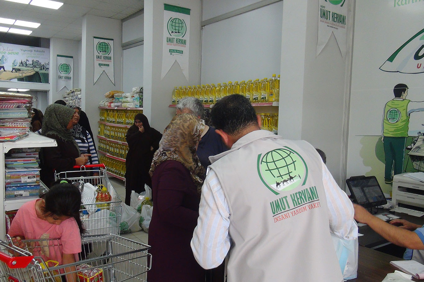 UMUT KERVANI GIDA YARDIMI