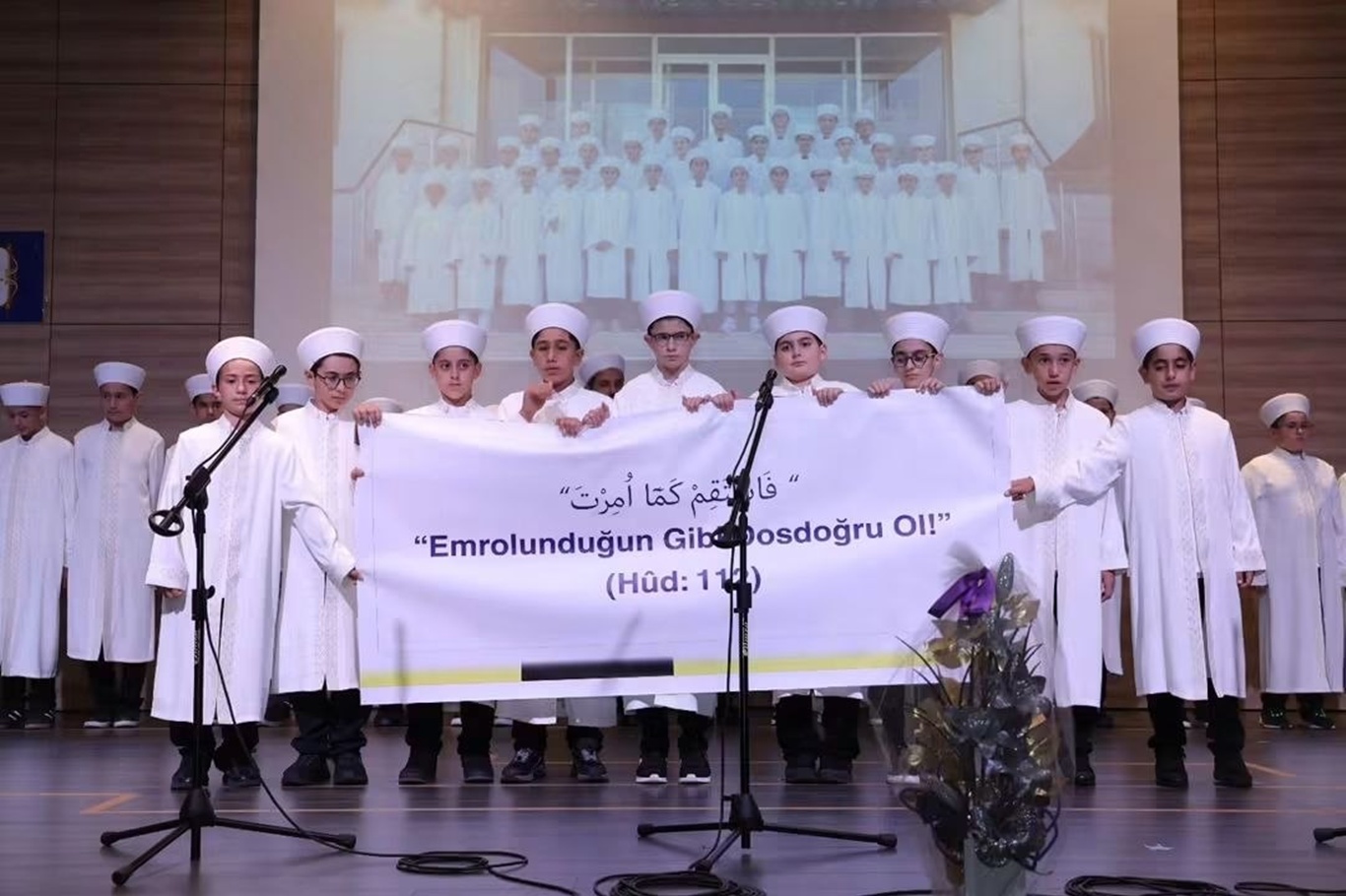 Bursa'da 34 hafız öğrenci için icazet programı düzenlendi