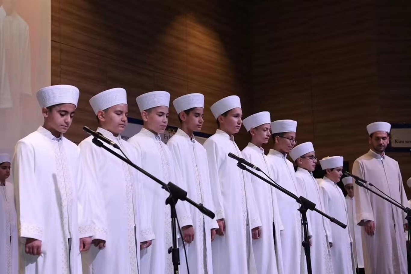 Bursa'da 34 hafız öğrenci için icazet programı düzenlendi