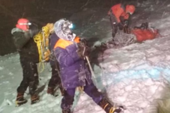 Rusya'da Elbruz Dağı'nda fırtına: 5 dağcı hayatını kaybetti