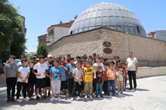 Öğrenciler Battalgazi'nin tarihi mekânlarını ziyaret etti