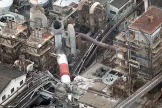 Japonya'da deprem sonrası bir ev ve bir fabrika çöktü: Bir ölü çok sayıda işçi kayıp