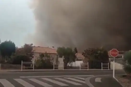 Thousands more evacuated as massive wildfire threatens France's Atlantic coast
