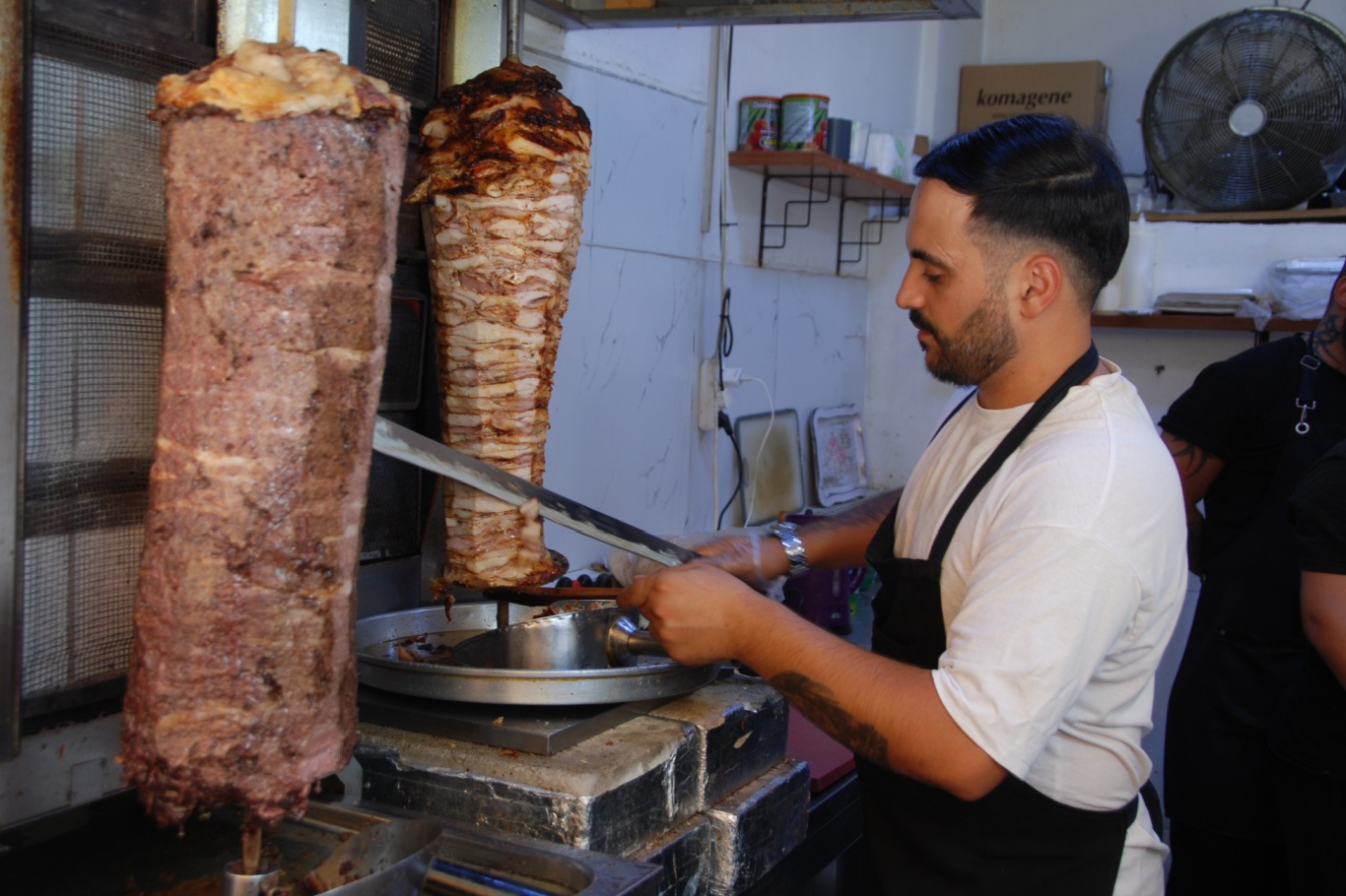 Döner ustası Yıldız: Tüketici taze ve güvenilir döneri tercih etmeli