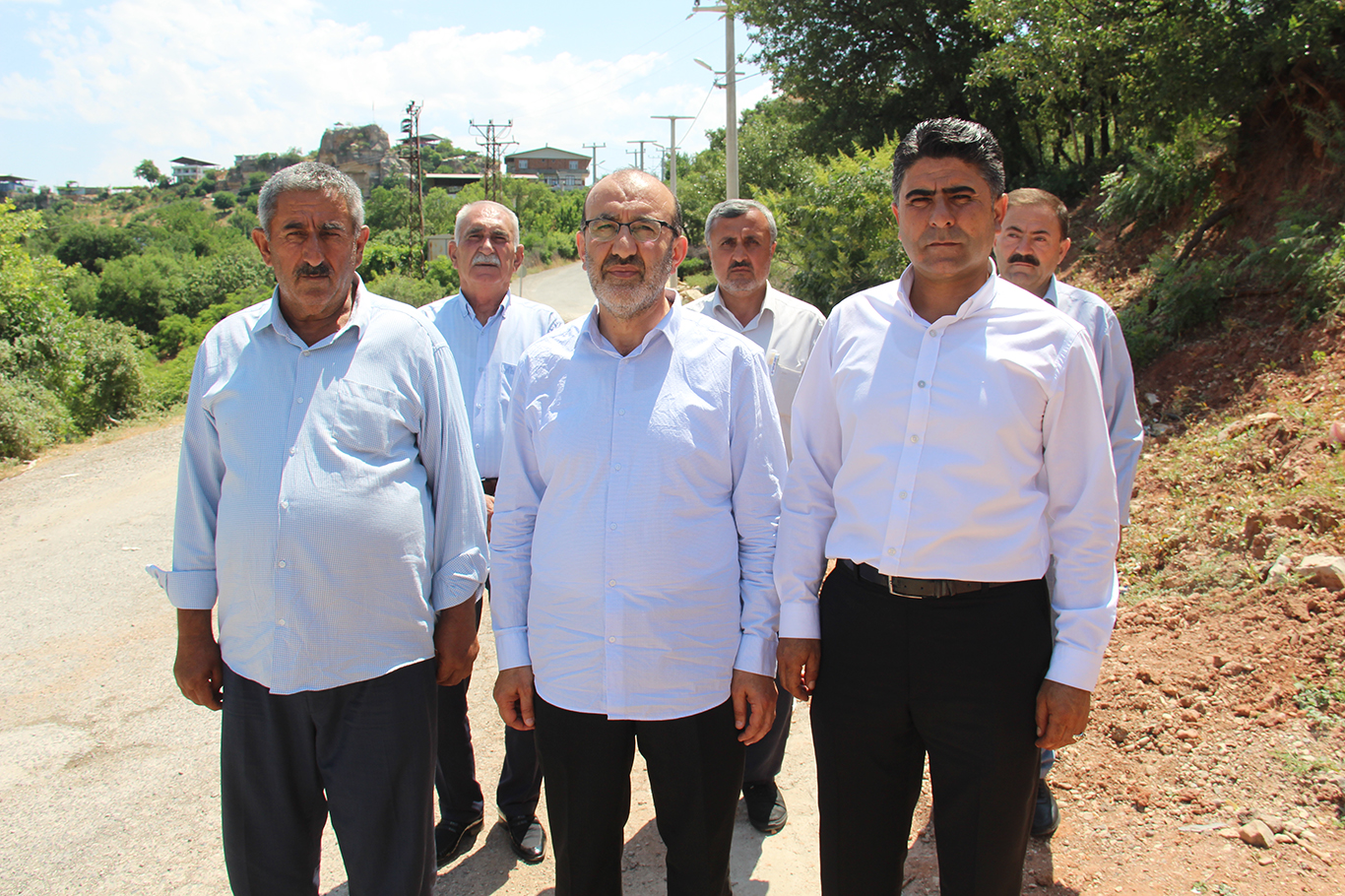 Silvan'da okul önündeki heyelan korkutuyor: Facia yaşanmadan önlem alın