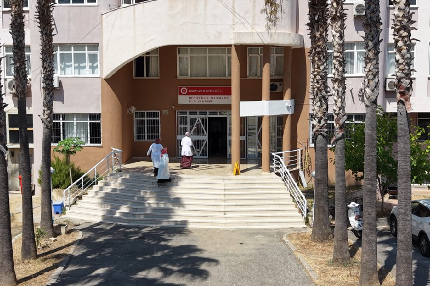 İki kardeş hafız oldu, en küçük kardeş aynı yolda ilerliyor