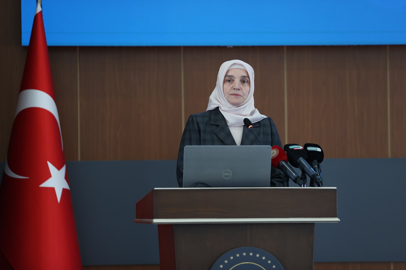 Temel hedefimiz, bilgi ve hikmeti buluşturan Kur’an eğitim modeli geliştirmek