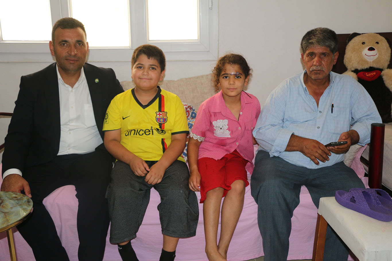 Şanlıurfa'da köpek saldırısına uğrayan Hevin için HÜDA PAR'dan yetkililere çağrı