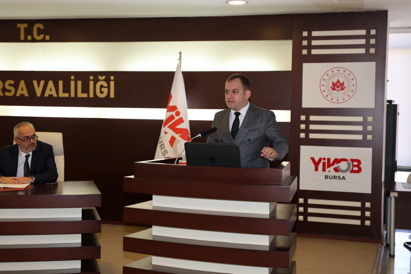 Bursa'da bağımlılıkla mücadele masaya yatırıldı