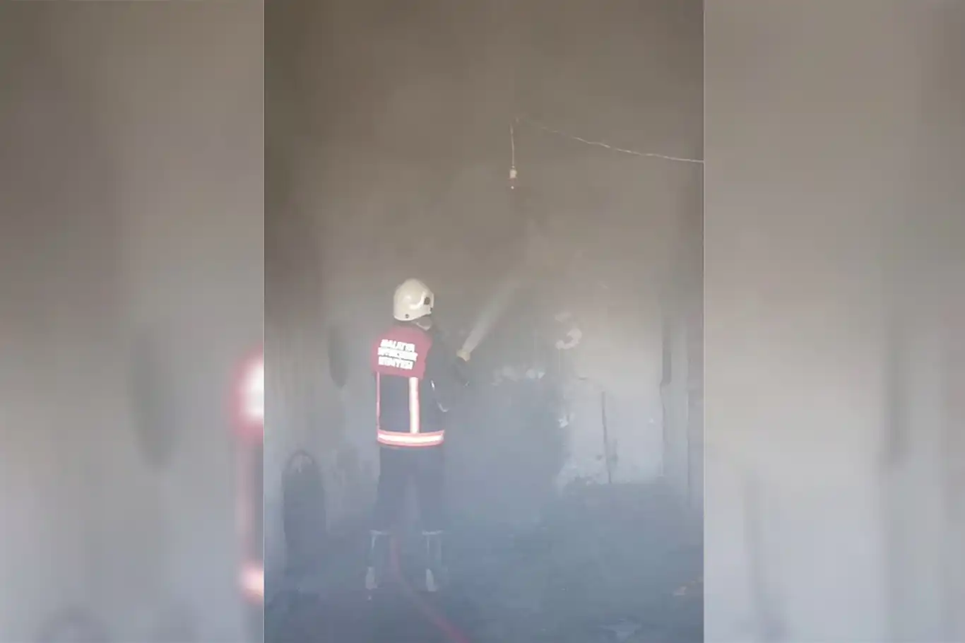 Malatya'da bir evde çıkan yangın maddi hasara yol açtı