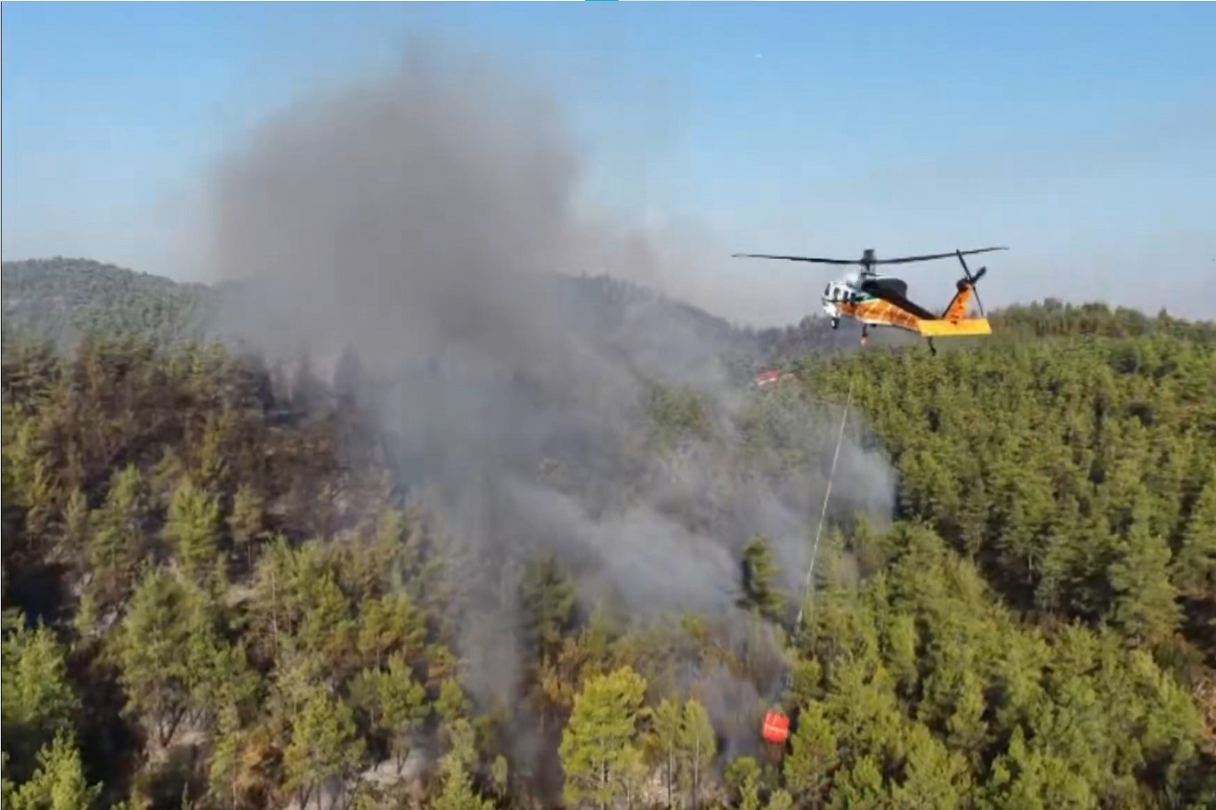 Wildfires continue to burn in southern Türkiye as hundreds evacuated