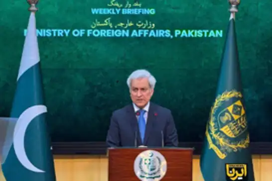 Pakistan confirms ongoing US-Iran talks to ease Strait of Hormuz tensions