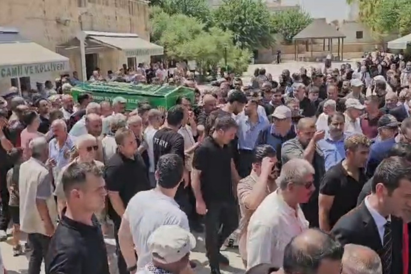 Mardin’de iş kazasında hayatını kaybeden itfaiye eri defnedildi