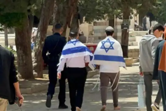 الأقصى يدنس مجدداً من قبل قطعان المستوطنين الصهاينة