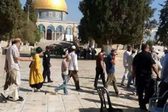 Israeli settlers storm Al-Aqsa Mosque compound under heavy police protection