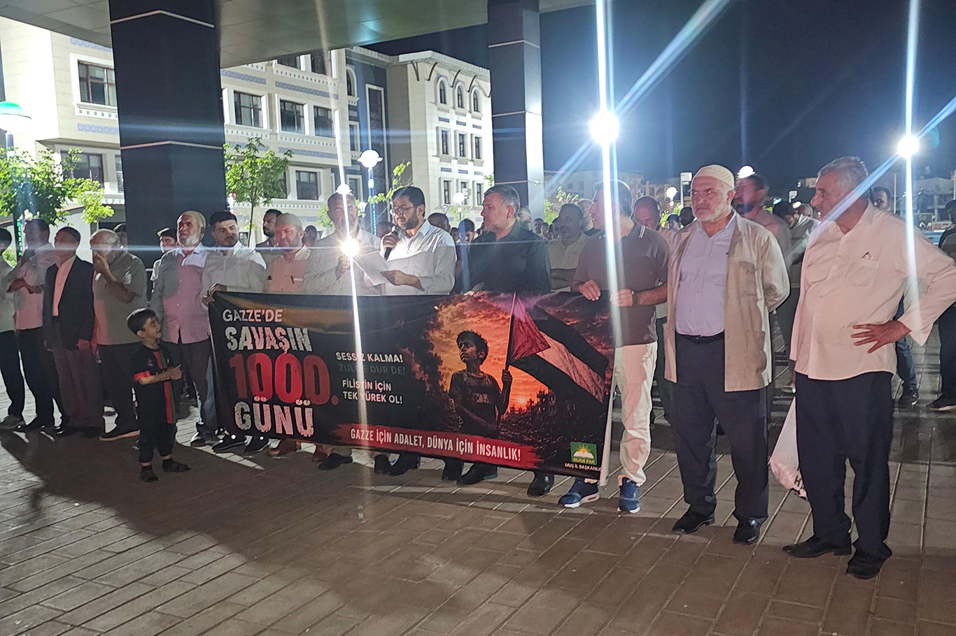 Muş'tan Gazze katliamına tepki: 1000 günlük vahşete sessiz kalanlar hesap verecek