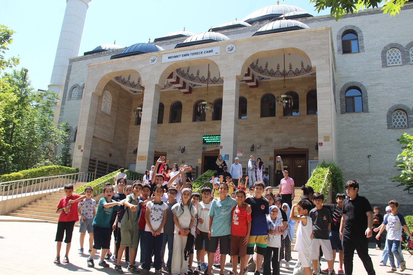 Camiler çocuk sesleriyle şenlendi, Yaz Kur'an Kursları başladı