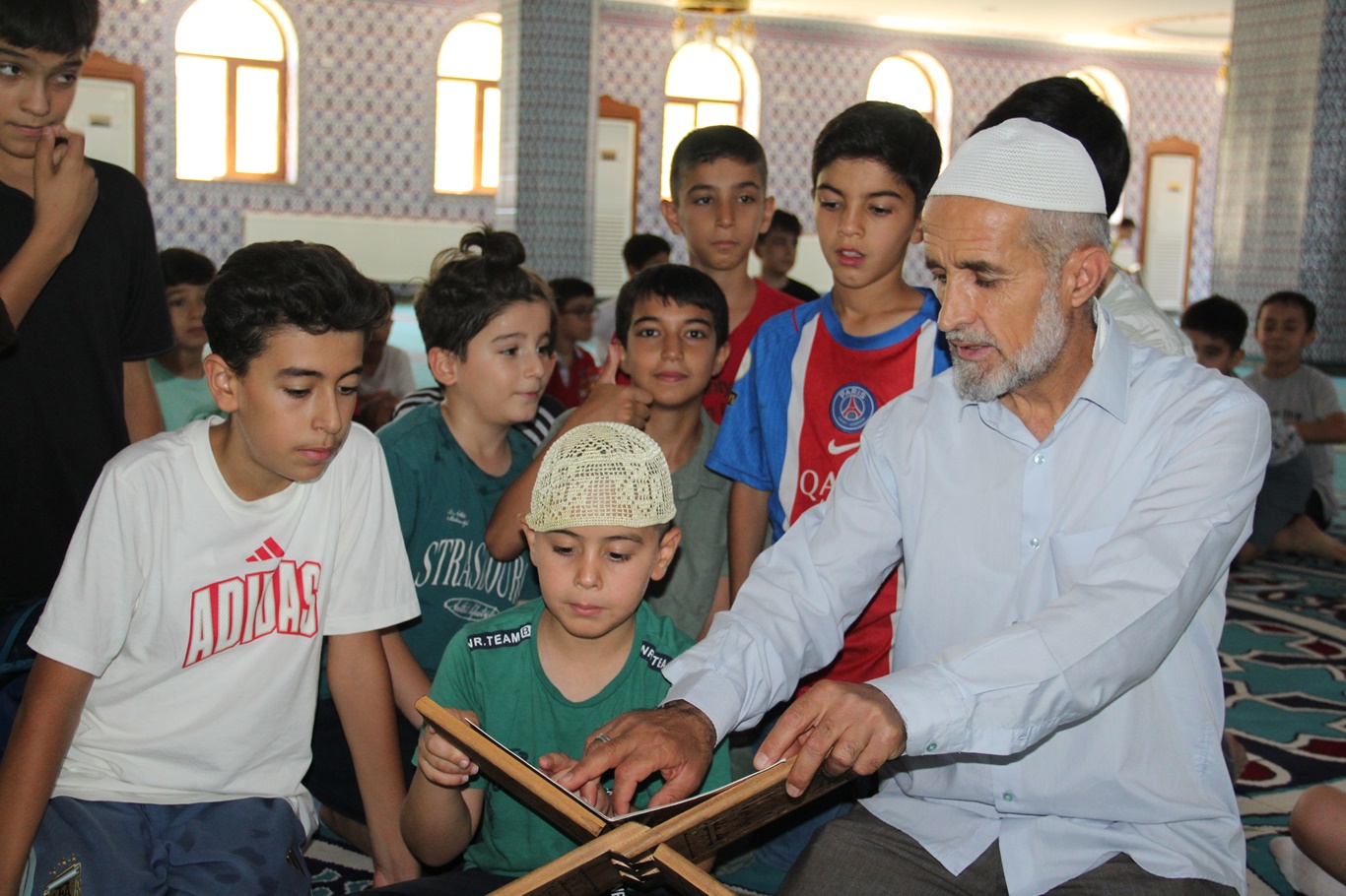 Camiler çocuk sesleriyle şenlendi, Yaz Kur'an Kursları başladı