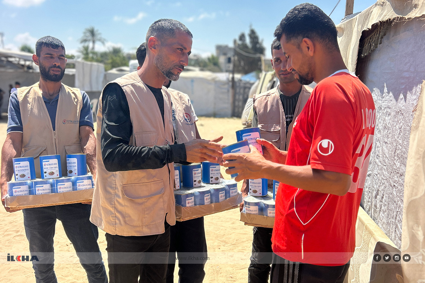 Orphans Foundation delivers sacrificial meat to besieged Gaza despite blockade