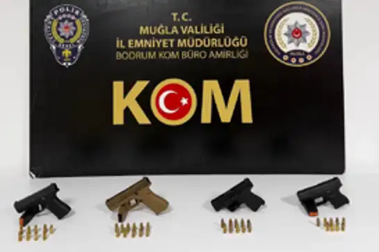 Muğla'da ruhsatsız silah operasyonunda 4 şüpheli tutuklandı