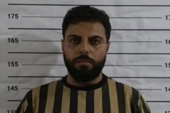 الأمن السوري يعتقل سائق حافلة لتمجيده المجرم الأسد