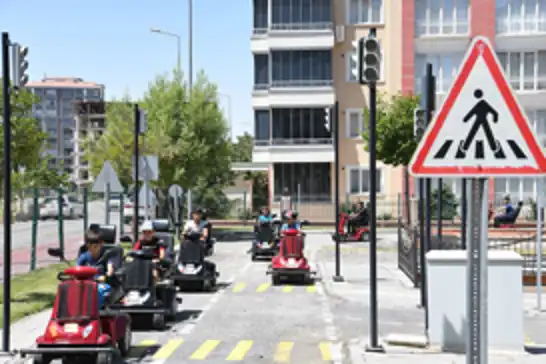 Malatya'da yaklaşık 7 bin öğrenciye uygulamalı trafik eğitim verildi