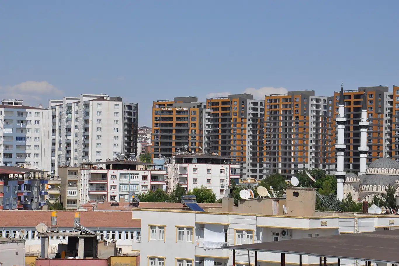 Altındaki dalgalanma konut piyasasını durgunluğa sürükledi