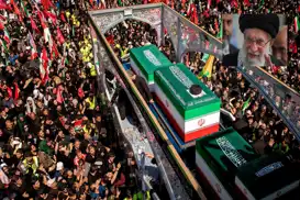Rêberê Mezin ê Şoreşa Îslamî ya Îranê, Şehîd Ayetullah Elî Xameneî, li Îraqê tê oxirkirin