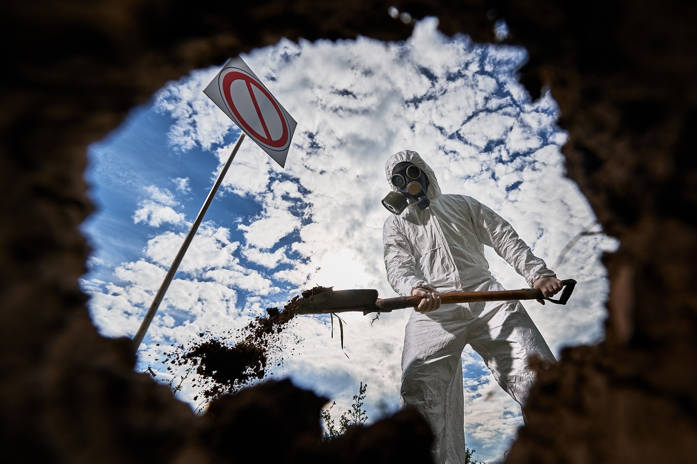 Unpaid health workers strike as Ebola outbreak worsens in DR Congo