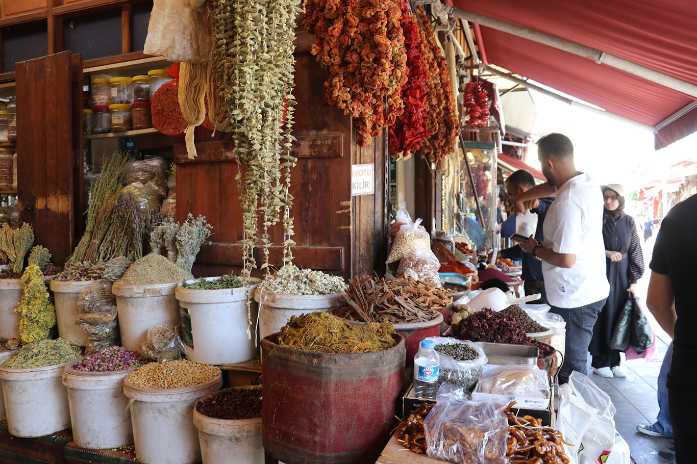 Gaziantepliler sıcaklarda bu içeceklerle serinliyor