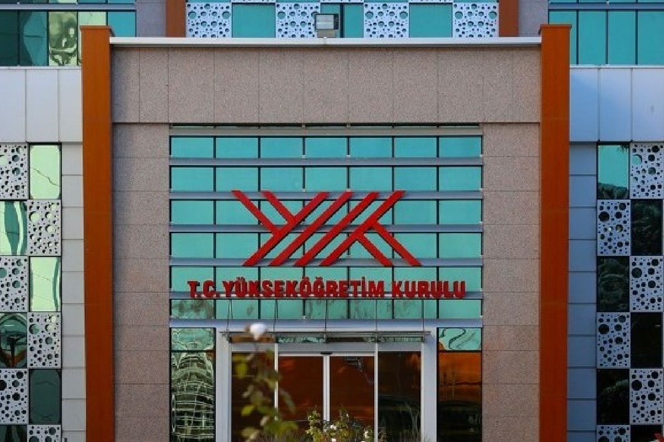 YÖK'ten Yeditepe Üniversitesindeki mezuniyet törenine ilişkin soruşturma