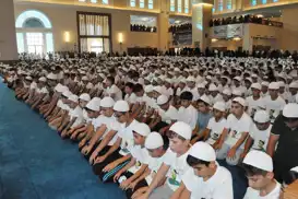 On binlerce çocuğu namaz sevgisiyle buluşturacak program yeniden başlıyor