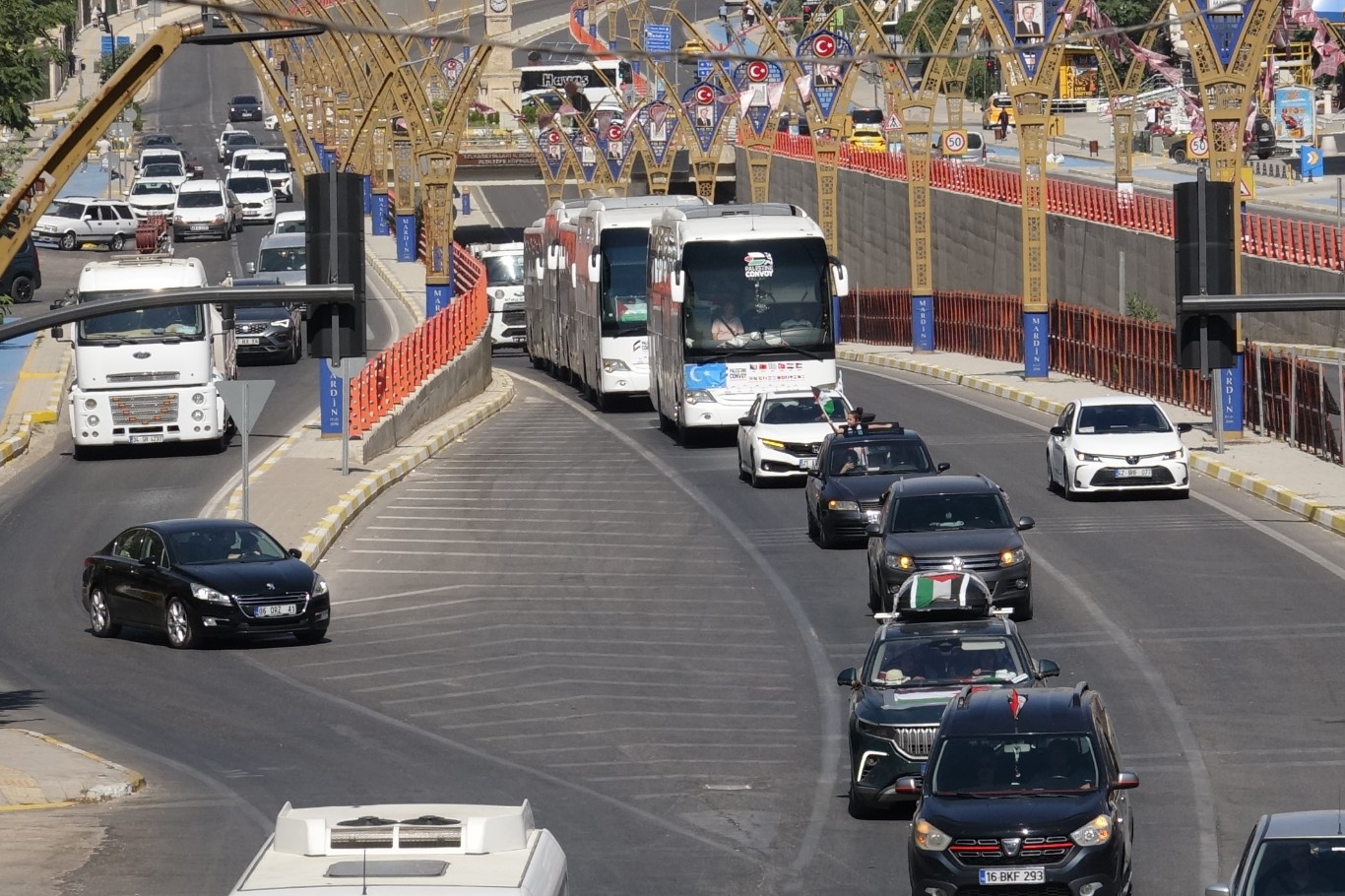 Filistin Konvoyu Habur Sınır Kapısın’a doğru yola çıktı 
