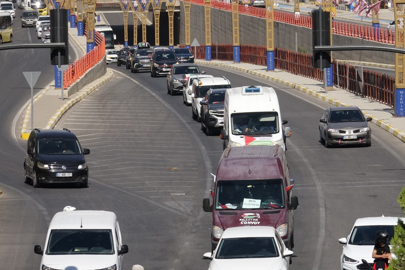 Filistin Konvoyu Habur Sınır Kapısın’a doğru yola çıktı 