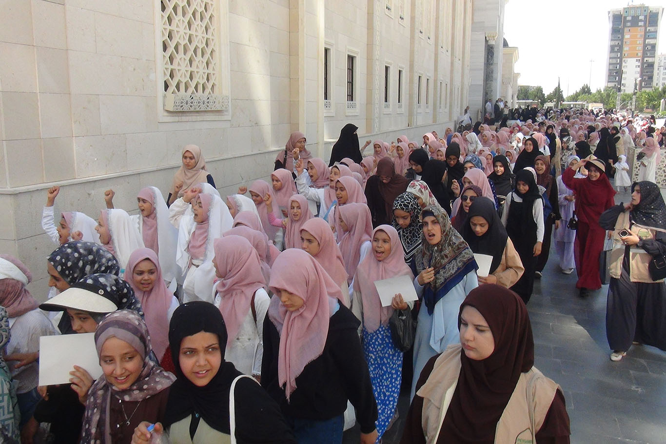 Gaziantep'te "Hayat Namazla Güzeldir" etkinliği: Yüzlerce çocuk Millet Camii'nde buluştu