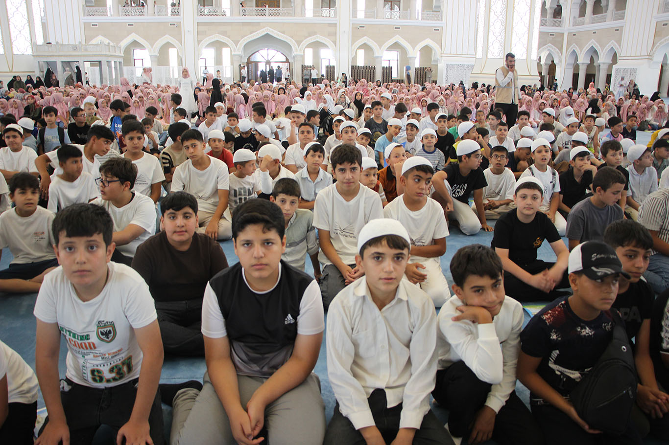 Gaziantep'te "Hayat Namazla Güzeldir" etkinliği: Yüzlerce çocuk Millet Camii'nde buluştu