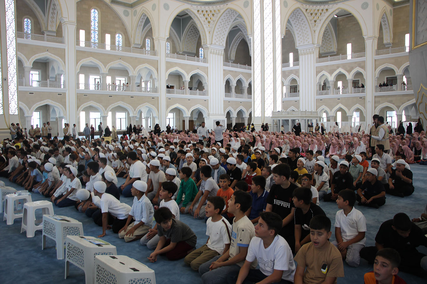 Gaziantep'te "Hayat Namazla Güzeldir" etkinliği: Yüzlerce çocuk Millet Camii'nde buluştu