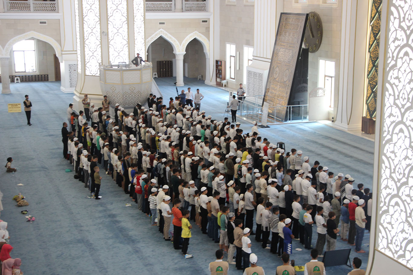 Gaziantep'te "Hayat Namazla Güzeldir" etkinliği: Yüzlerce çocuk Millet Camii'nde buluştu