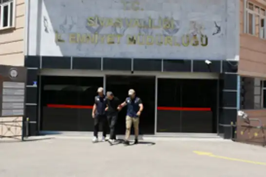 Sivas’ta aranan FETÖ hükümlüsü yakalandı