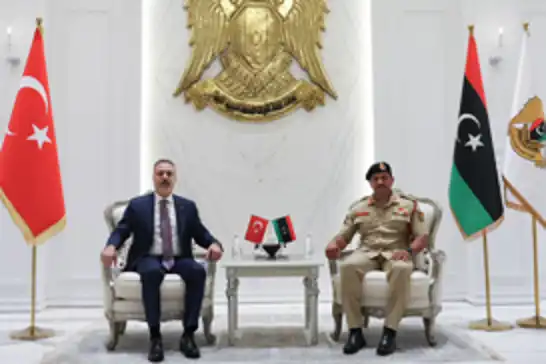فيدان يلتقي نائب قائد الجيش الوطني الليبي خليفة حفتر