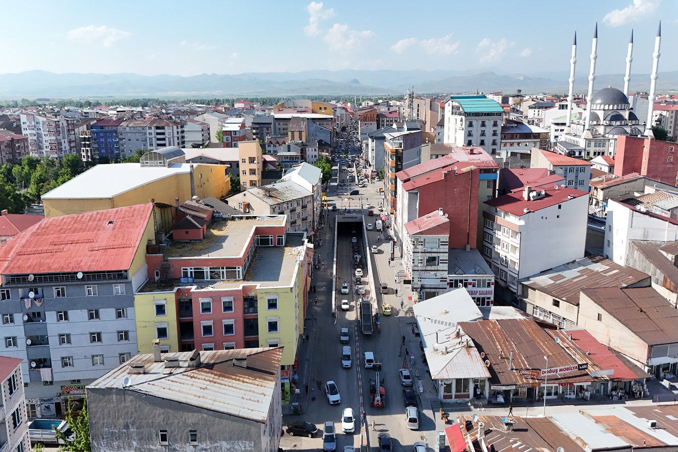 Ağrı trafiği alarm veriyor, kısa mesafeler çileye dönüşüyor, çözüm mühendislik aklında!