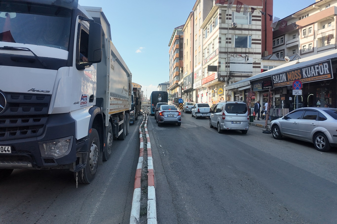 Ağrı trafiği alarm veriyor, kısa mesafeler çileye dönüşüyor, çözüm mühendislik aklında!