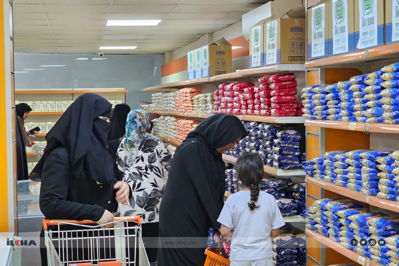 قافلة الأمل
