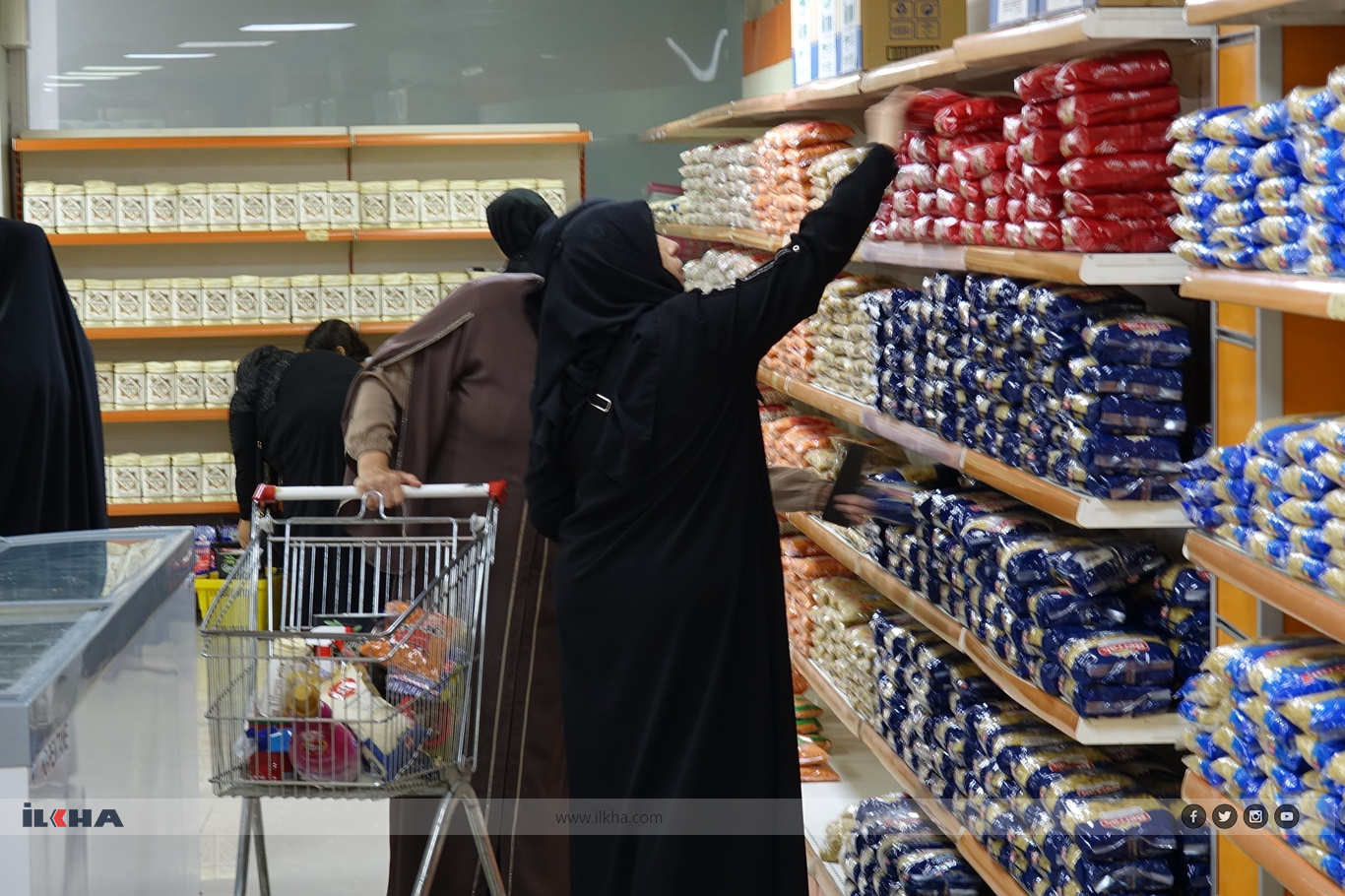 قافلة الأمل